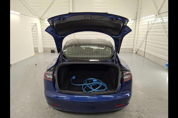 Tesla Model 3 Long Range Dual Motor AWD | Autopilot | Panorama | Leder |