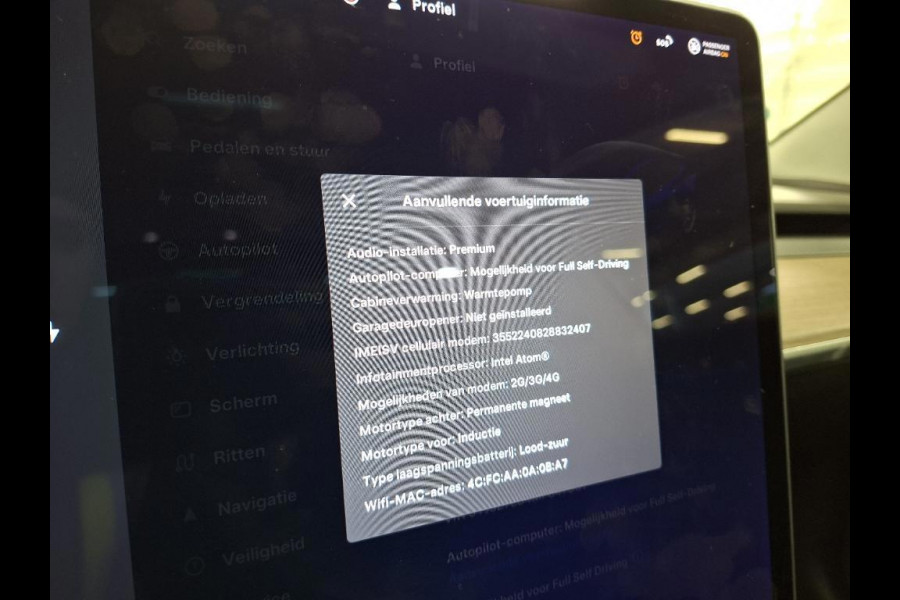 Tesla Model 3 Long Range Dual Motor AWD | Autopilot | Panorama | Leder |