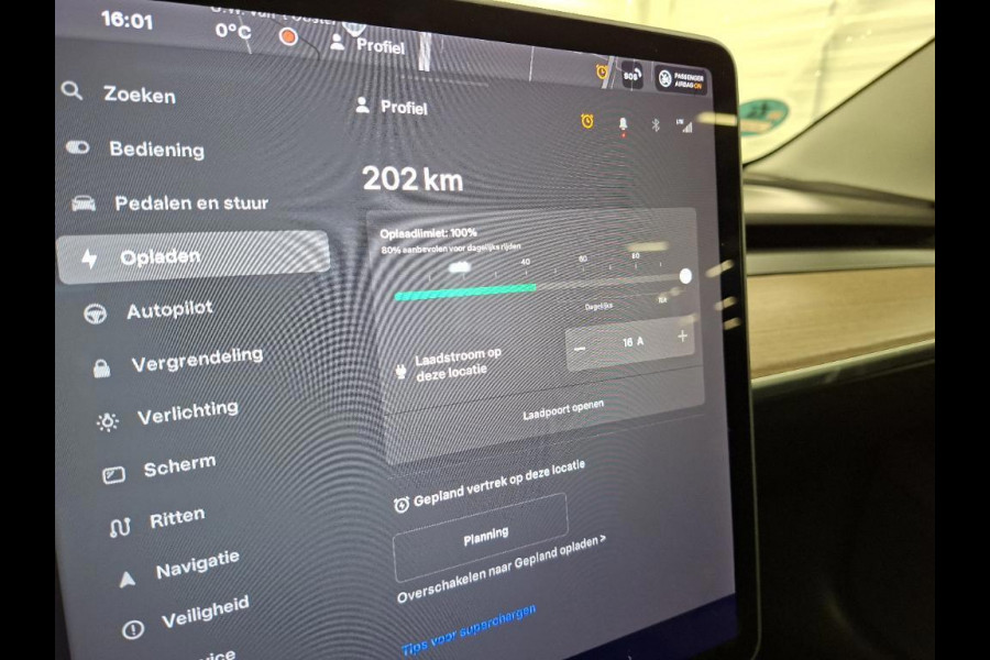 Tesla Model 3 Long Range Dual Motor AWD | Autopilot | Panorama | Leder |