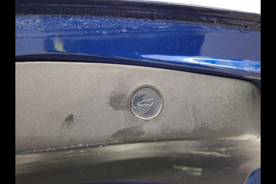 Tesla Model 3 Long Range Dual Motor AWD | Autopilot | Panorama | Leder |