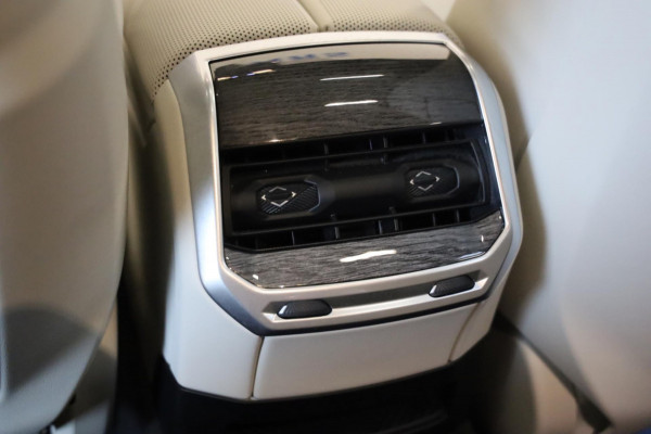 BMW 7 Serie 750e xDrive Pro M-Sportpakket NO REGSTR MY 2026 LED HUD Active cruise PANO DAB B&W SOUND LEASE V/A 444,- pm