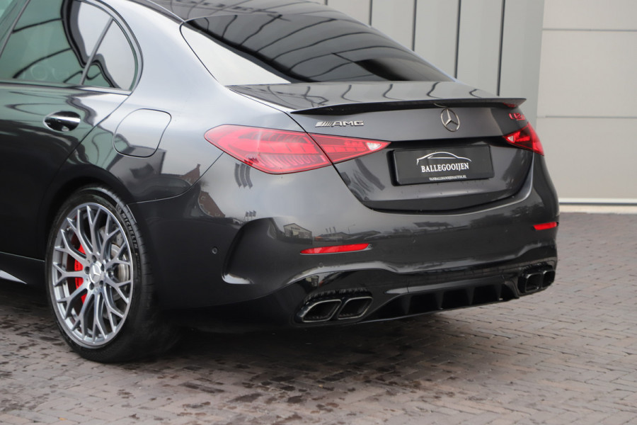 Mercedes-Benz C-Klasse AMG 63 S E Performance | 680PK | Achterasbesturing | Head-up | Burmester | Keyless-go | Sfeerverlichting | Digital-light | Acc |