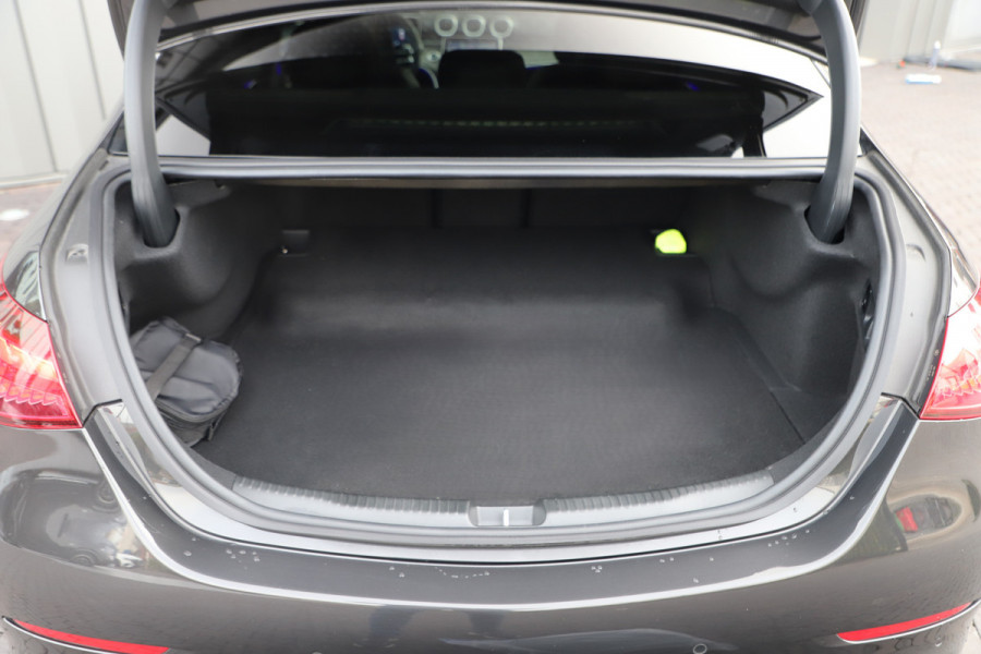 Mercedes-Benz C-Klasse AMG 63 S E Performance | 680PK | Achterasbesturing | Head-up | Burmester | Keyless-go | Sfeerverlichting | Digital-light | Acc |