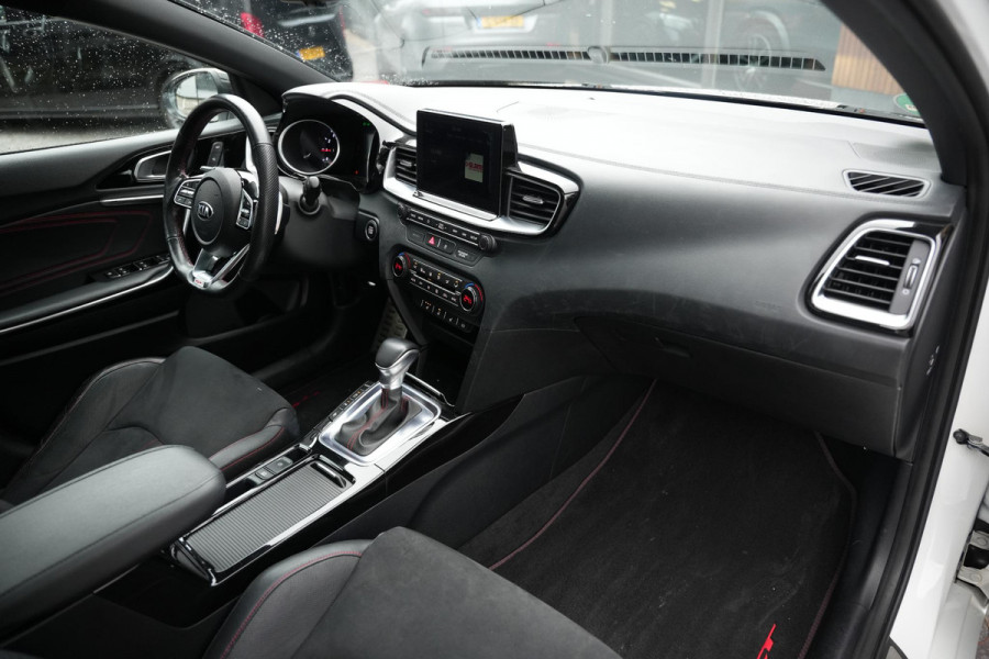 Kia ProCeed 1.6 T-GDi GT Panoramadak Cruise Lane Assist JBL Audio Leer/Alcantara 4x Stoelverw.