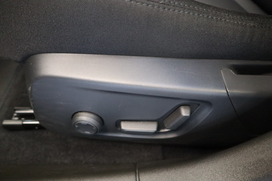 Polestar 2 Long Range Dual Motor 78 kWh Warmtepomp Harman/Kardon PDC ACC Carplay 24 maanden garantie mogelijk (*vraag naar de voorwaarden)