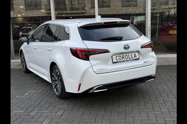 Toyota Corolla Touring Sports 2.0 Hybrid Style | Elektrische achterklep, Stoel + Stuurverwarming, Dodehoekherkenning, Parkeersensoren