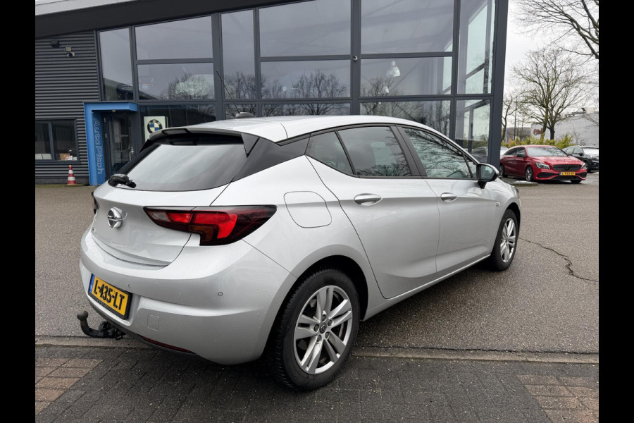 Opel Astra 1.4 Launch Elegance | AUTOMAAT | AGR STOELEN | CAMERA | STOEL- & STUURWIELVERWARMING | NAVIGATIE | GOED ONDERHOUDEN | AFNEEMBARE TREKHAAK | INCL. 12 MND BOVAG GARANTIE