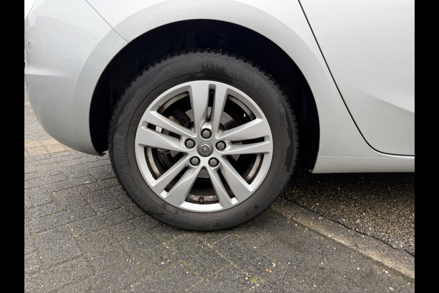 Opel Astra 1.4 Launch Elegance | AUTOMAAT | AGR STOELEN | CAMERA | STOEL- & STUURWIELVERWARMING | NAVIGATIE | GOED ONDERHOUDEN | AFNEEMBARE TREKHAAK | INCL. 12 MND BOVAG GARANTIE