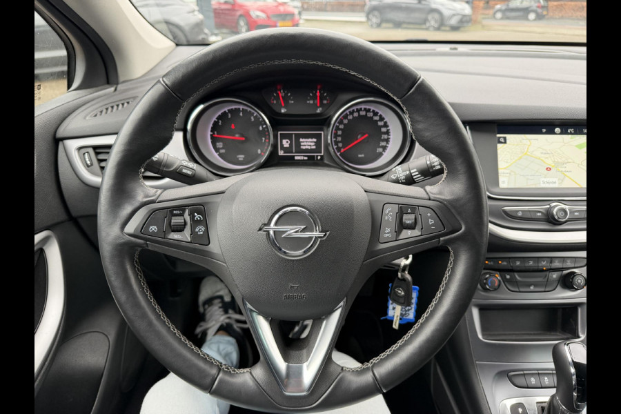 Opel Astra 1.4 Launch Elegance | AUTOMAAT | AGR STOELEN | CAMERA | STOEL- & STUURWIELVERWARMING | NAVIGATIE | GOED ONDERHOUDEN | AFNEEMBARE TREKHAAK | INCL. 12 MND BOVAG GARANTIE