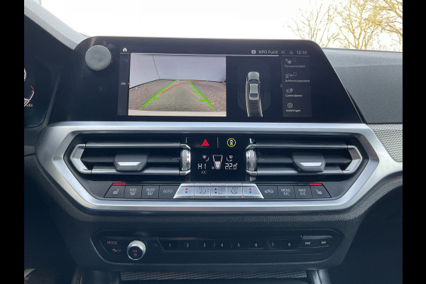 BMW 3-serie 320i Executive Edition M-Sport Automaat Pano 19 Inch Carplay NL-Auto Uitstraling!