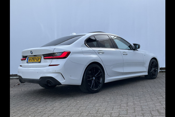 BMW 3-serie 320i Executive Edition M-Sport Automaat Pano 19 Inch Carplay NL-Auto Uitstraling!
