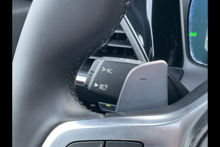 BMW 3-serie 320i Executive Edition M-Sport Automaat Pano 19 Inch Carplay NL-Auto Uitstraling!