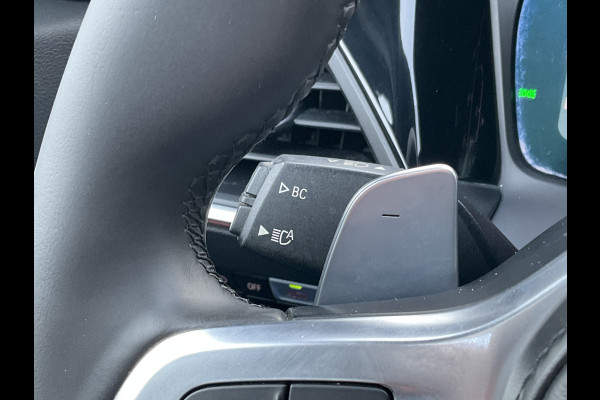 BMW 3-serie 320i Executive Edition M-Sport Automaat Pano 19 Inch Carplay NL-Auto Uitstraling!