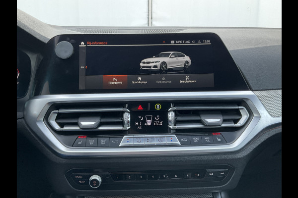 BMW 3-serie 320i Executive Edition M-Sport Automaat Pano 19 Inch Carplay NL-Auto Uitstraling!