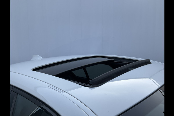 BMW 3-serie 320i Executive Edition M-Sport Automaat Pano 19 Inch Carplay NL-Auto Uitstraling!
