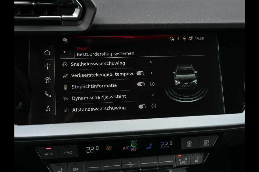 Audi A3 Sportback 45 TFSI e S edition 272pk Competition | Panoramadak | 5 jr garantie | Ambiance interieur | Active Cruise | Sonos Sound | S-Seats + Memory | Head-Up | Camera | Stoelverwarming | Keyless