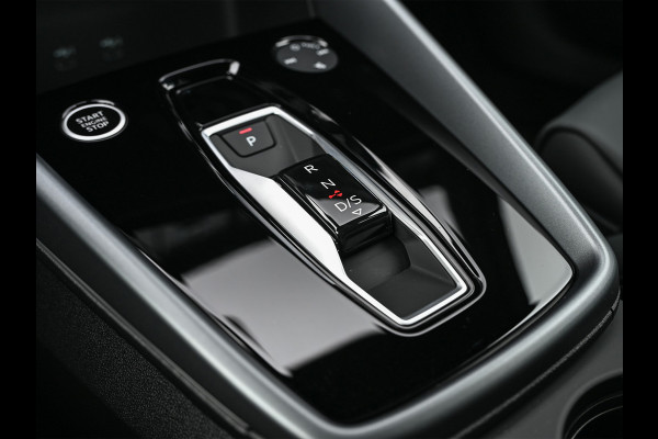 Audi A3 Sportback 45 TFSI e S edition 272pk Competition | Panoramadak | 5 jr garantie | Ambiance interieur | Active Cruise | Sonos Sound | S-Seats + Memory | Head-Up | Camera | Stoelverwarming | Keyless