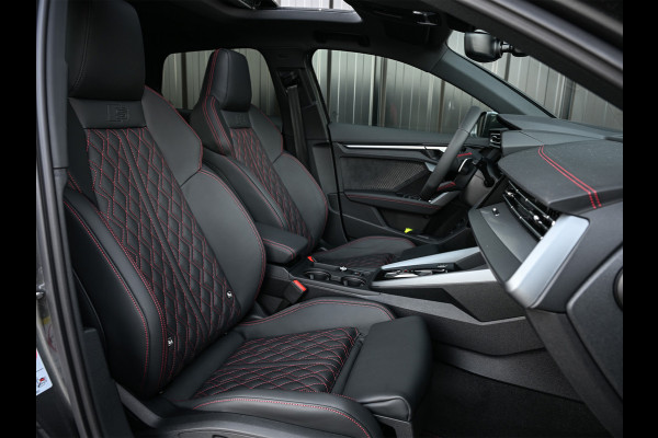 Audi A3 Sportback 45 TFSI e 272pk S edition Competition | Panoramadak | Ambiance interieur | Active Cruise | Sonos Sound | S-Seats + Memory | Head-Up | Camera | Stoelverwarming | Keyless