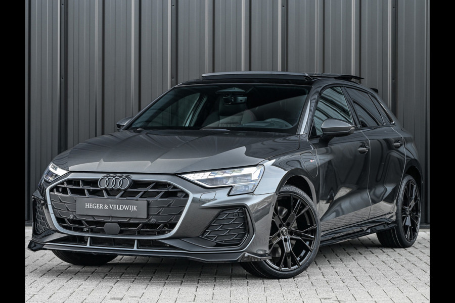 Audi A3 Sportback 45 TFSI e 272pk S edition Competition | Panoramadak | Ambiance interieur | Active Cruise | Sonos Sound | S-Seats + Memory | Head-Up | Camera | Stoelverwarming | Keyless