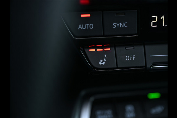 Audi A3 Sportback 45 TFSI e 272pk S edition Competition | Panoramadak | Ambiance interieur | Active Cruise | Sonos Sound | S-Seats + Memory | Head-Up | Camera | Stoelverwarming | Keyless