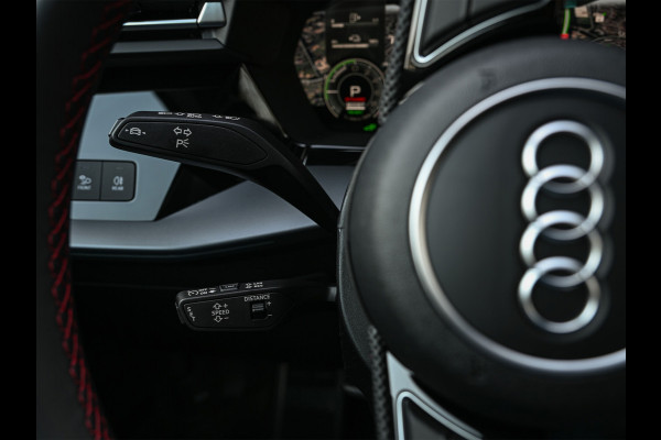 Audi A3 Sportback 45 TFSI e 272pk S edition Competition | Panoramadak | Ambiance interieur | Active Cruise | Sonos Sound | S-Seats + Memory | Head-Up | Camera | Stoelverwarming | Keyless