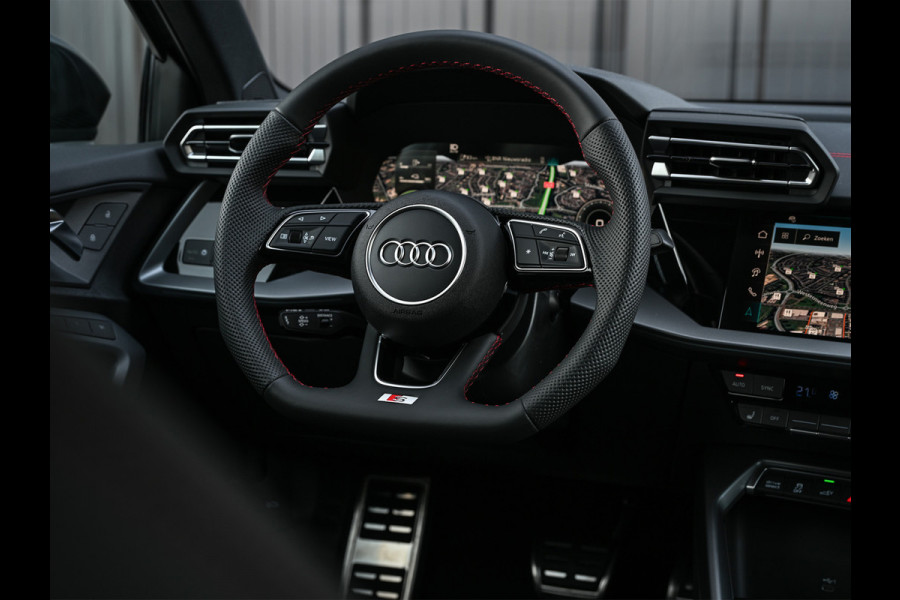 Audi A3 Sportback 45 TFSI e 272pk S edition Competition | Panoramadak | Ambiance interieur | Active Cruise | Sonos Sound | S-Seats + Memory | Head-Up | Camera | Stoelverwarming | Keyless