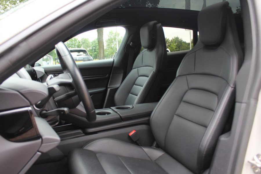 Porsche Taycan Sport Turismo 93 kWh / SOH 95% / 360Camera / Performance+ ACCU / Panoramadak / Sportchrono / Luchtvering / Matrix LED / Luxe Leder / 21''  / Bose / Stoel+Stuurverwarming / Warmtepomp / Dodehoek / DAB / ACC 39.111
