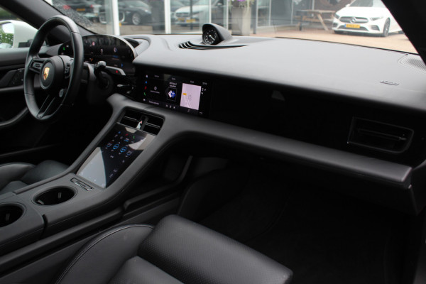 Porsche Taycan Sport Turismo 93 kWh / SOH 95% / 360Camera / Performance+ ACCU / Panoramadak / Sportchrono / Luchtvering / Matrix LED / Luxe Leder / 21''  / Bose / Stoel+Stuurverwarming / Warmtepomp / Dodehoek / DAB / ACC 39.111