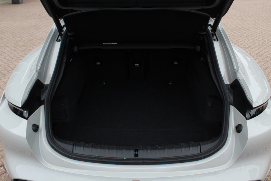 Porsche Taycan Sport Turismo 93 kWh / SOH 95% / 360Camera / Performance+ ACCU / Panoramadak / Sportchrono / Luchtvering / Matrix LED / Luxe Leder / 21''  / Bose / Stoel+Stuurverwarming / Warmtepomp / Dodehoek / DAB / ACC 39.111