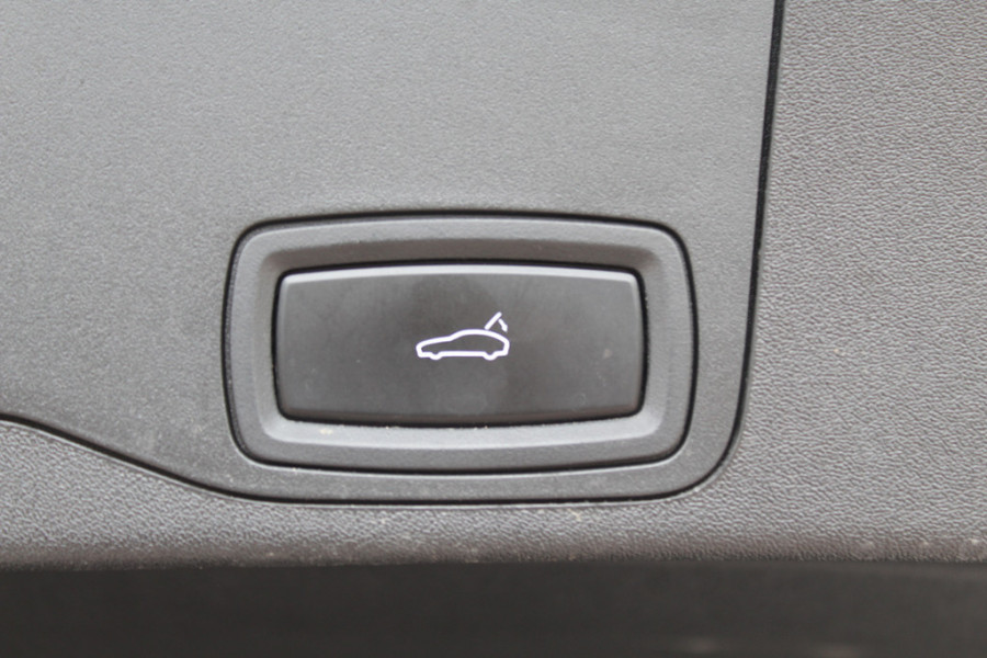 Porsche Taycan Sport Turismo 93 kWh / SOH 95% / 360Camera / Performance+ ACCU / Panoramadak / Sportchrono / Luchtvering / Matrix LED / Luxe Leder / 21''  / Bose / Stoel+Stuurverwarming / Warmtepomp / Dodehoek / DAB / ACC 39.111