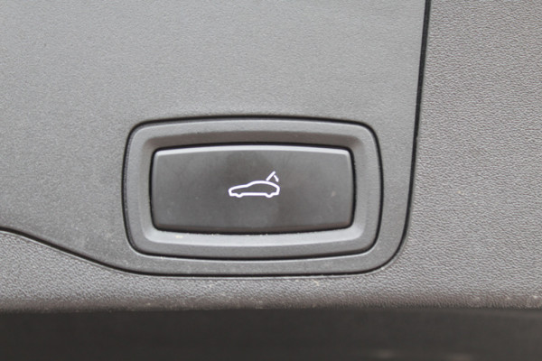 Porsche Taycan Sport Turismo 93 kWh / SOH 95% / 360Camera / Performance+ ACCU / Panoramadak / Sportchrono / Luchtvering / Matrix LED / Luxe Leder / 21''  / Bose / Stoel+Stuurverwarming / Warmtepomp / Dodehoek / DAB / ACC 39.111