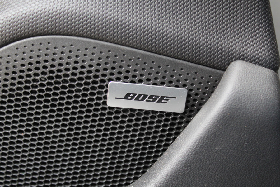 Porsche Taycan Sport Turismo 93 kWh / SOH 95% / 360Camera / Performance+ ACCU / Panoramadak / Sportchrono / Luchtvering / Matrix LED / Luxe Leder / 21''  / Bose / Stoel+Stuurverwarming / Warmtepomp / Dodehoek / DAB / ACC 39.111