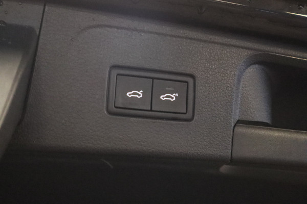 Volkswagen Passat Variant 1.5 TSI Elegance Business R IQ-led Navigatie Adaptive-Cruise