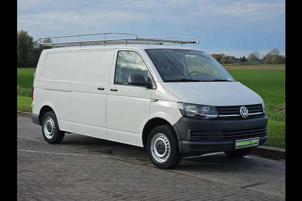 Volkswagen Transporter 2.0 TDI L2H1 Trekhaak Imperiaal Navi Airco Cruise