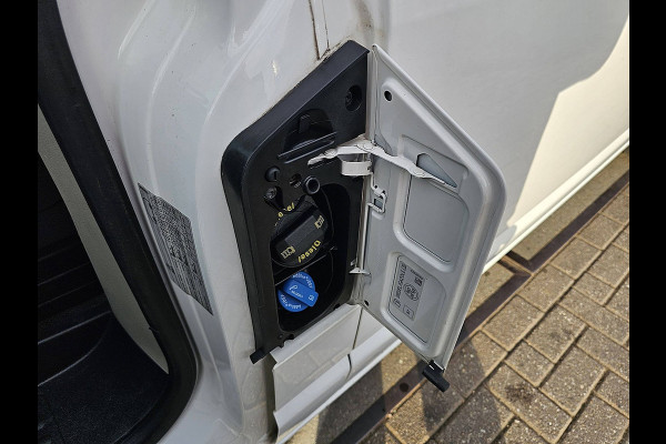 Volkswagen Transporter 2.0 TDI L2H1 Trekhaak Imperiaal Navi Airco Cruise
