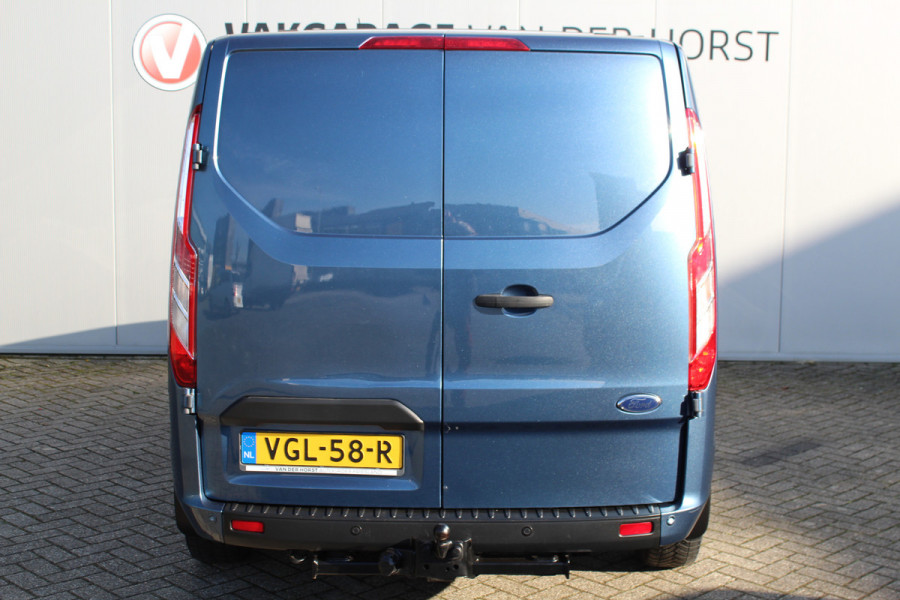 Ford Transit Custom 300 2.0-130pk TDCI L1H1 Trend Dubb. cabine. Trekgewicht 2.500kg ! Airco, stoel- spiegelverwarming, bijrijdersstoel, dubbele cabine, trekhaak, parkeersensoren v+a, navigatie, telefoonvoorb., metallic lak