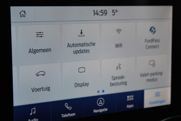 Ford Transit Custom 300 2.0-130pk TDCI L1H1 Trend Dubb. cabine. Trekgewicht 2.500kg ! Airco, stoel- spiegelverwarming, bijrijdersstoel, dubbele cabine, trekhaak, parkeersensoren v+a, navigatie, telefoonvoorb., metallic lak