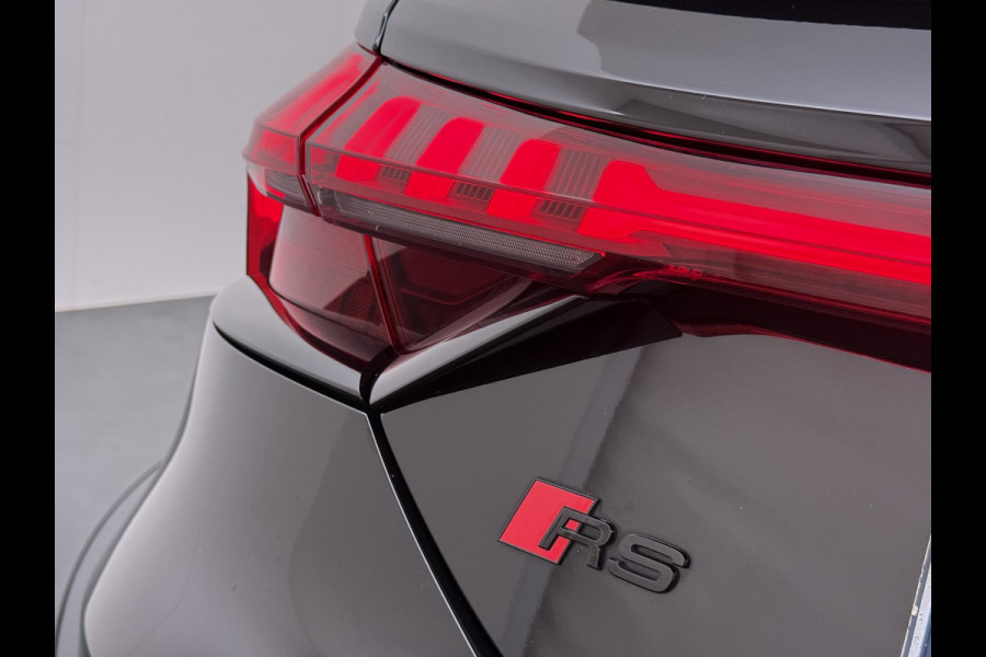 Audi e-tron GT RS 93 kWh PANO | 21 INCH | STOELVENTILATIE & MASSAGE | BANG & OLUFSEN | 360 CAMERA | ADAPTIVE AIR SUSPENSION | LASER  MATRIX LED KOPLAMPEN | VIERWIELBESTURING | HEAD-UP DISPLAY | ADAPTIEVE CRUISE | RIJKLAAR MET 12 MND BOVAG GARANTIE