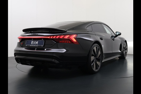 Audi e-tron GT RS 93 kWh PANO | 21 INCH | STOELVENTILATIE & MASSAGE | BANG & OLUFSEN | 360 CAMERA | ADAPTIVE AIR SUSPENSION | LASER  MATRIX LED KOPLAMPEN | VIERWIELBESTURING | HEAD-UP DISPLAY | ADAPTIEVE CRUISE | RIJKLAAR MET 12 MND BOVAG GARANTIE