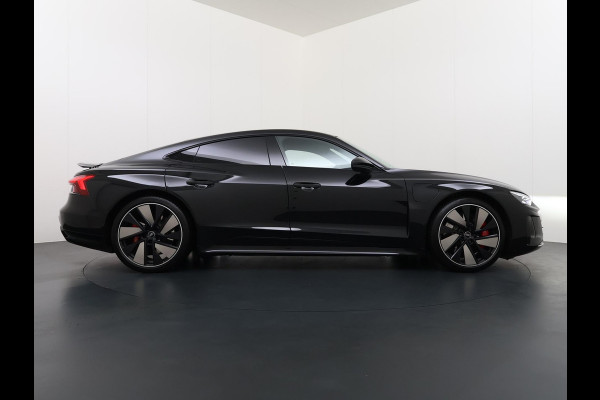 Audi e-tron GT RS 93 kWh PANO | 21 INCH | STOELVENTILATIE & MASSAGE | BANG & OLUFSEN | 360 CAMERA | ADAPTIVE AIR SUSPENSION | LASER  MATRIX LED KOPLAMPEN | VIERWIELBESTURING | HEAD-UP DISPLAY | ADAPTIEVE CRUISE | RIJKLAAR MET 12 MND BOVAG GARANTIE