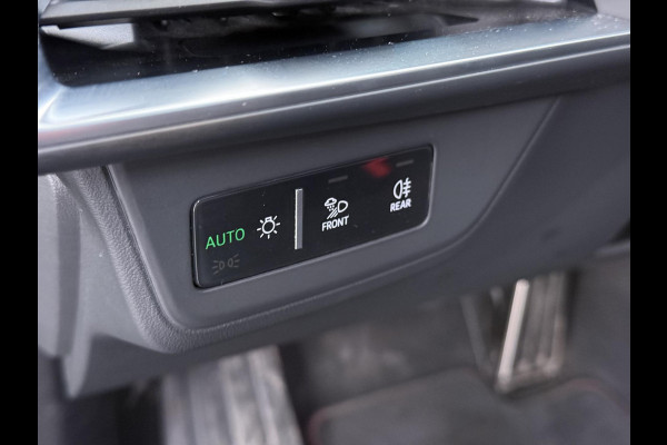 Audi e-tron GT RS 93 kWh PANO | 21 INCH | STOELVENTILATIE & MASSAGE | BANG & OLUFSEN | 360 CAMERA | ADAPTIVE AIR SUSPENSION | LASER  MATRIX LED KOPLAMPEN | VIERWIELBESTURING | HEAD-UP DISPLAY | ADAPTIEVE CRUISE | RIJKLAAR MET 12 MND BOVAG GARANTIE