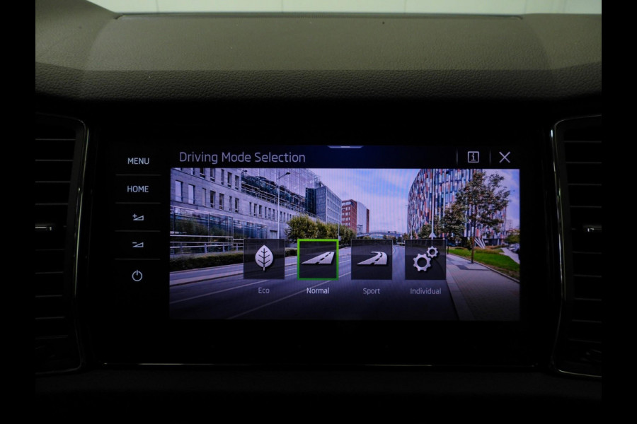 Škoda Kodiaq 1.5 TSI Aut. Business Edition Plus 7-Pers. NAVI/SCHUIFDAK/LED/TREKH./19"LMV