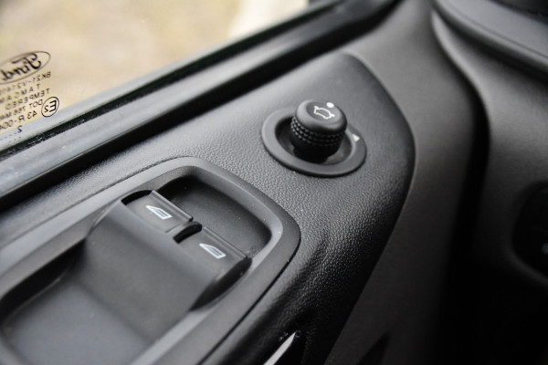 Ford Transit Custom 320 2.0 TDCI L1H1 Sport DC Camera, Cruise, Carplay, 170pk, 2 x Schuifdeur, Automaat, LED, Leder, Stoelverwarming, Uniek!