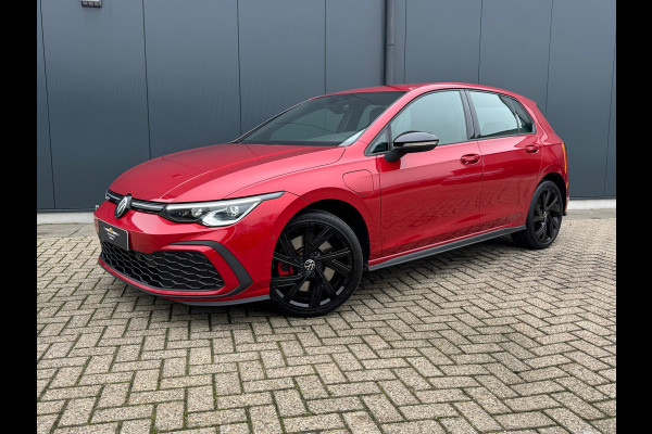 Volkswagen Golf 1.4 eHybrid GTE Black Style * Camera * Side Assist * Stuurverwarming *