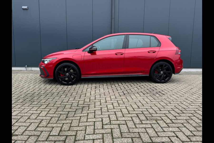 Volkswagen Golf 1.4 eHybrid GTE Black Style * Camera * Side Assist * Stuurverwarming *