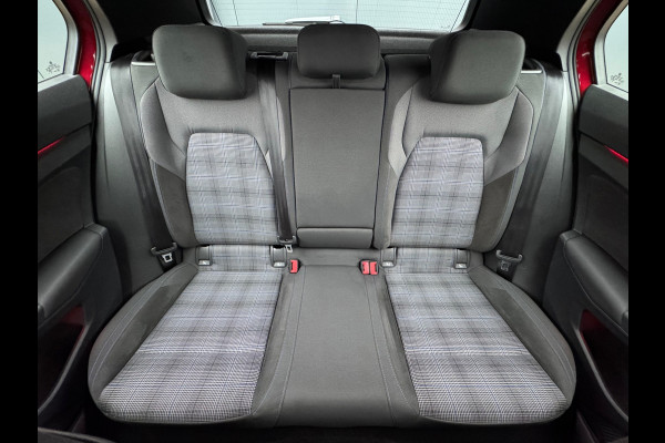 Volkswagen Golf 1.4 eHybrid GTE Black Style * Camera * Side Assist * Stuurverwarming *