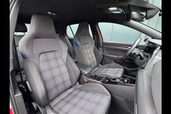 Volkswagen Golf 1.4 eHybrid GTE Black Style * Camera * Side Assist * Stuurverwarming *