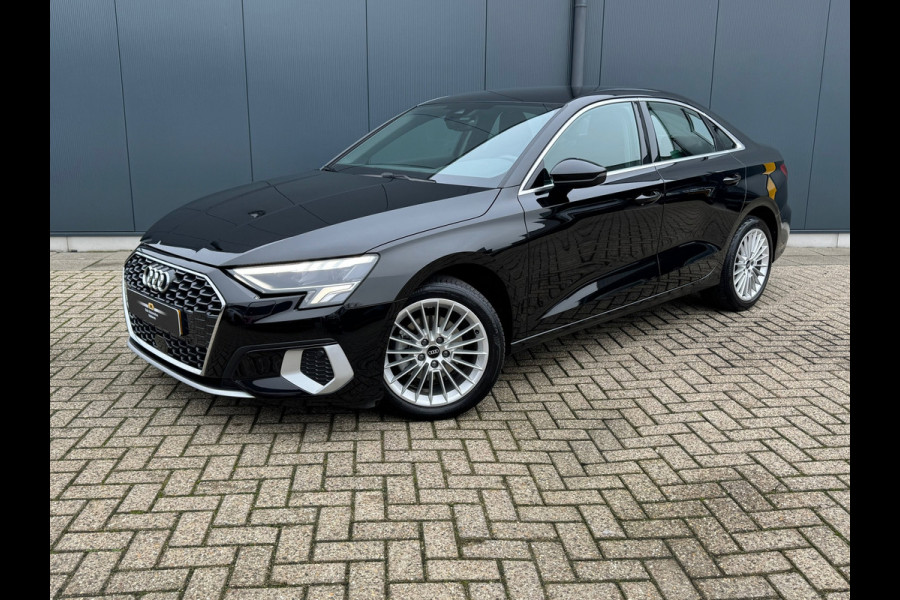 Audi A3 Limousine 30 TFSI Advanced edition * Navigatie * Parkeersensoren * Sportstoelen * Cruise Control *