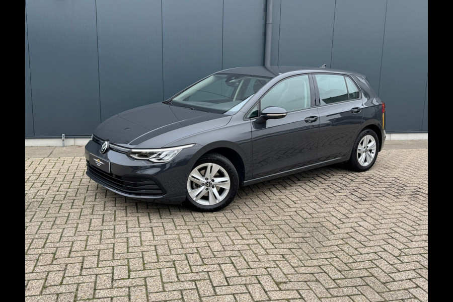 Volkswagen Golf 1.0 TSI Life * Carplay * Parkeersensoren * Adaptieve Cruise Control *