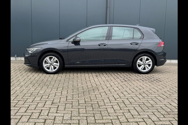 Volkswagen Golf 1.0 TSI Life * Carplay * Parkeersensoren * Adaptieve Cruise Control *